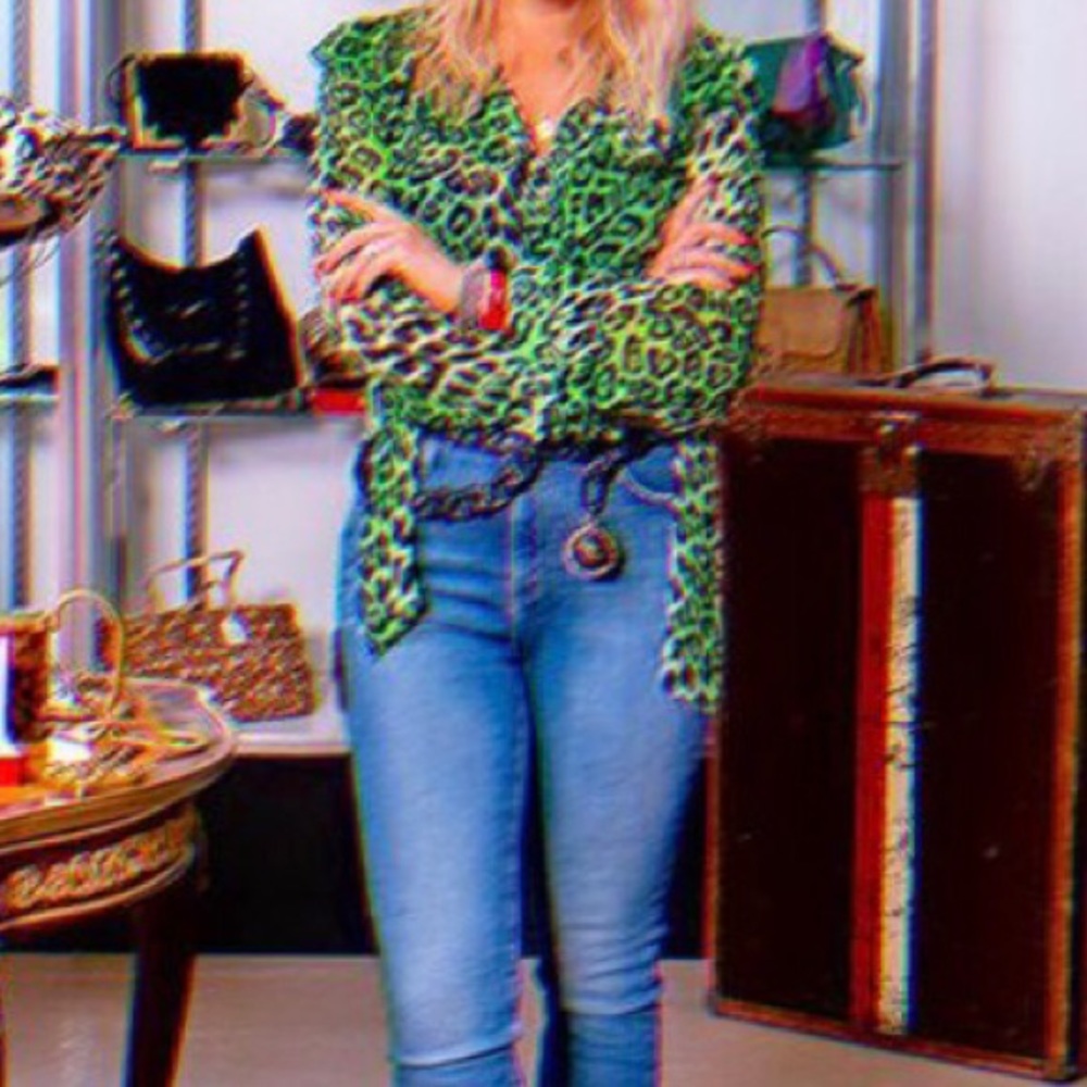 Green blouse - Picture 2 of 6